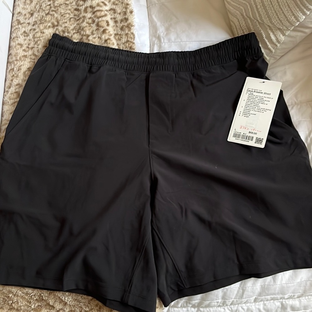 NWT lululemon men’s pace breaker short 7”